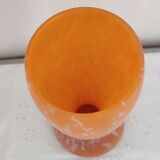 Vase en pâte de verre.