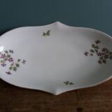 Set of dishes and ramekins