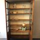 Armoire vitrée ancienne, début XXème