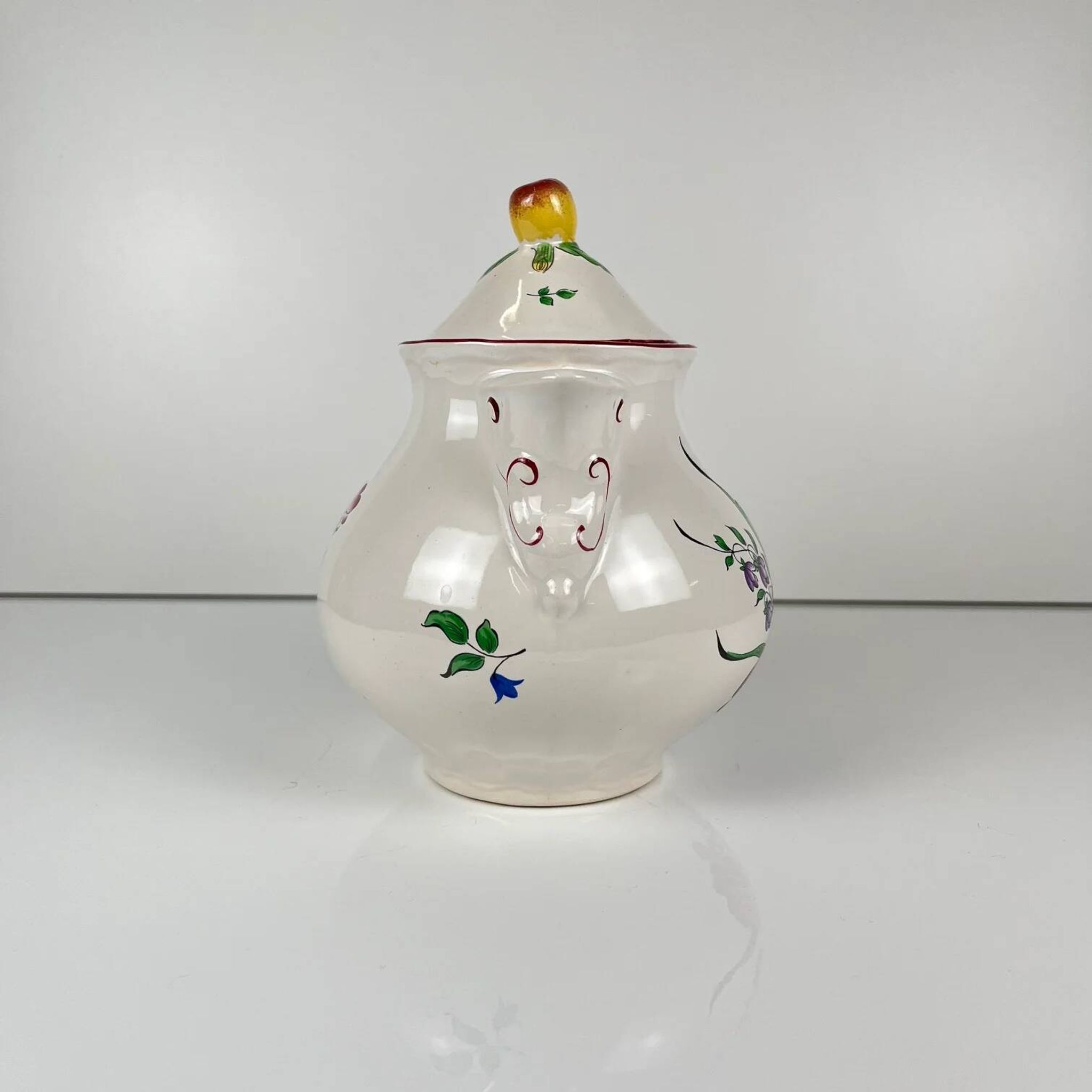 Small teapot KG Lunéville, model "Réverbère", tulip pattern.