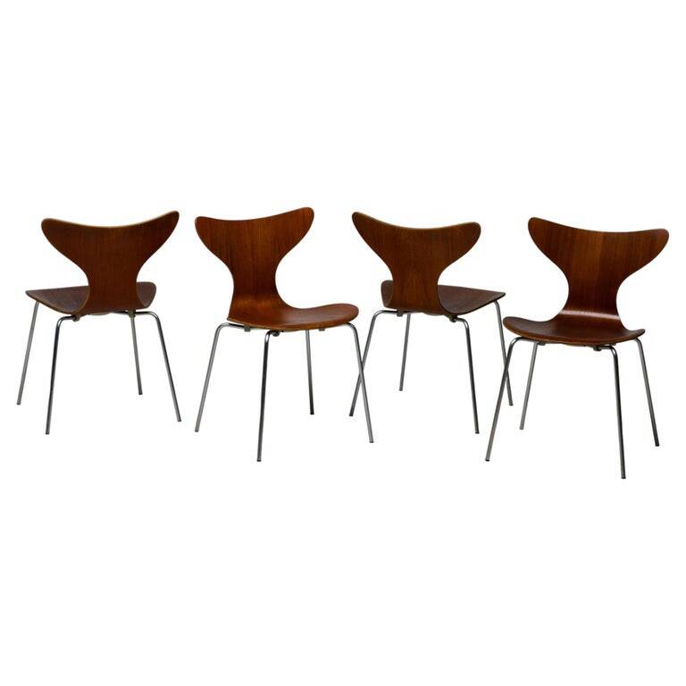Set of four “Lily” chairs by Arne Jacobsen for Fritz Hansen, teak, Denmark, 1971