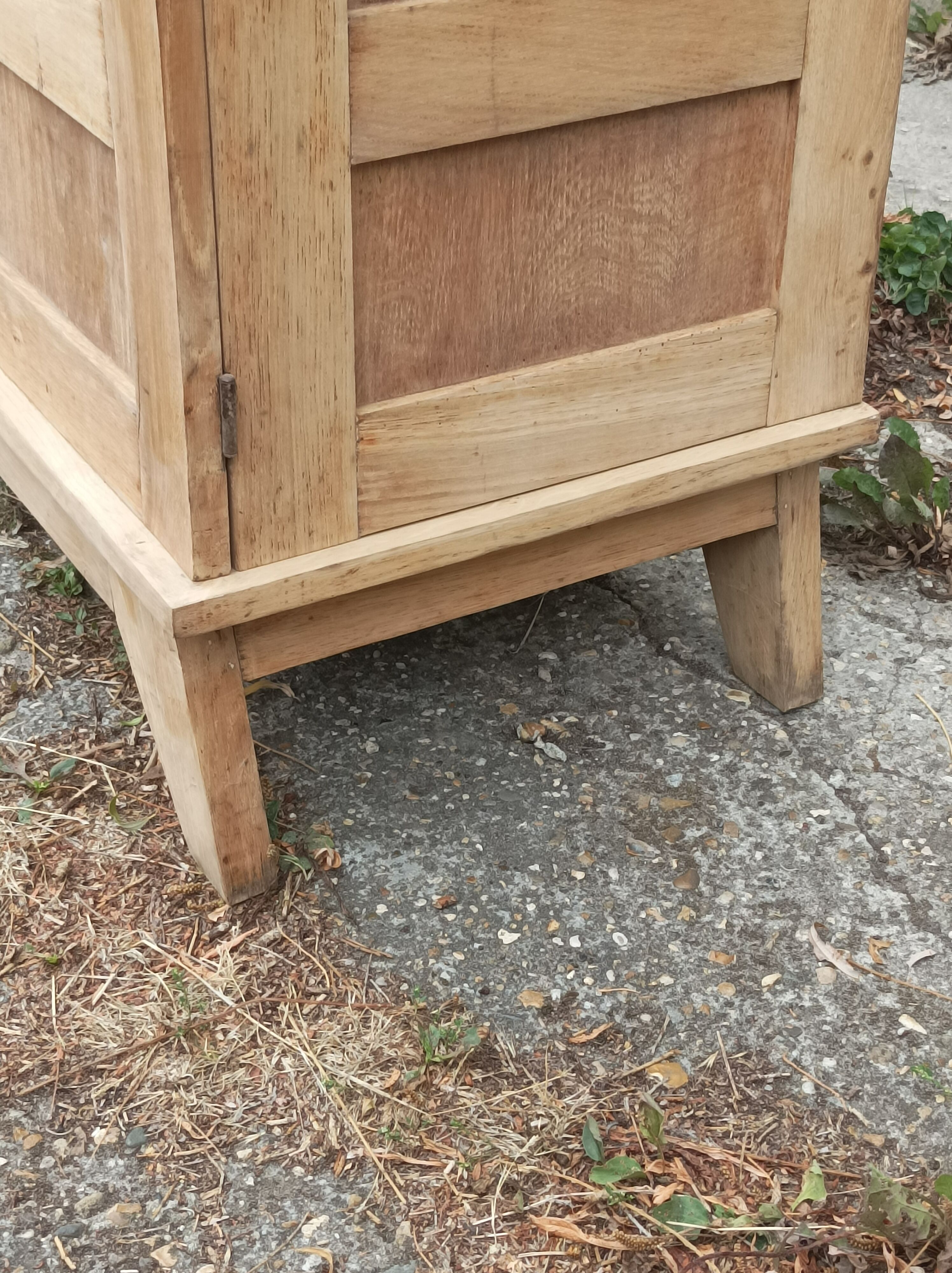 Buffet by René Gabriel