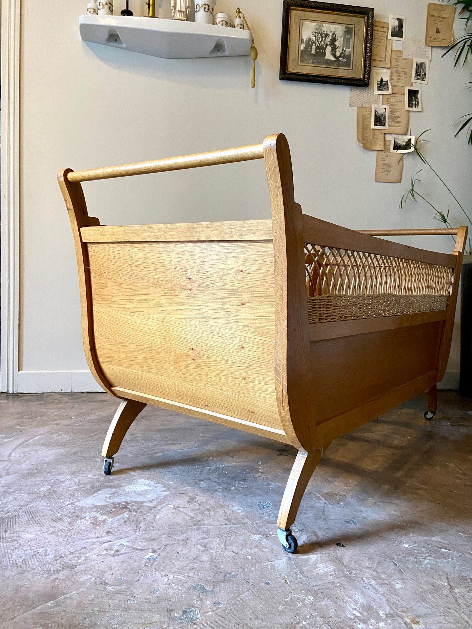 Children's bed in wood and wicker woven on wheels 1960