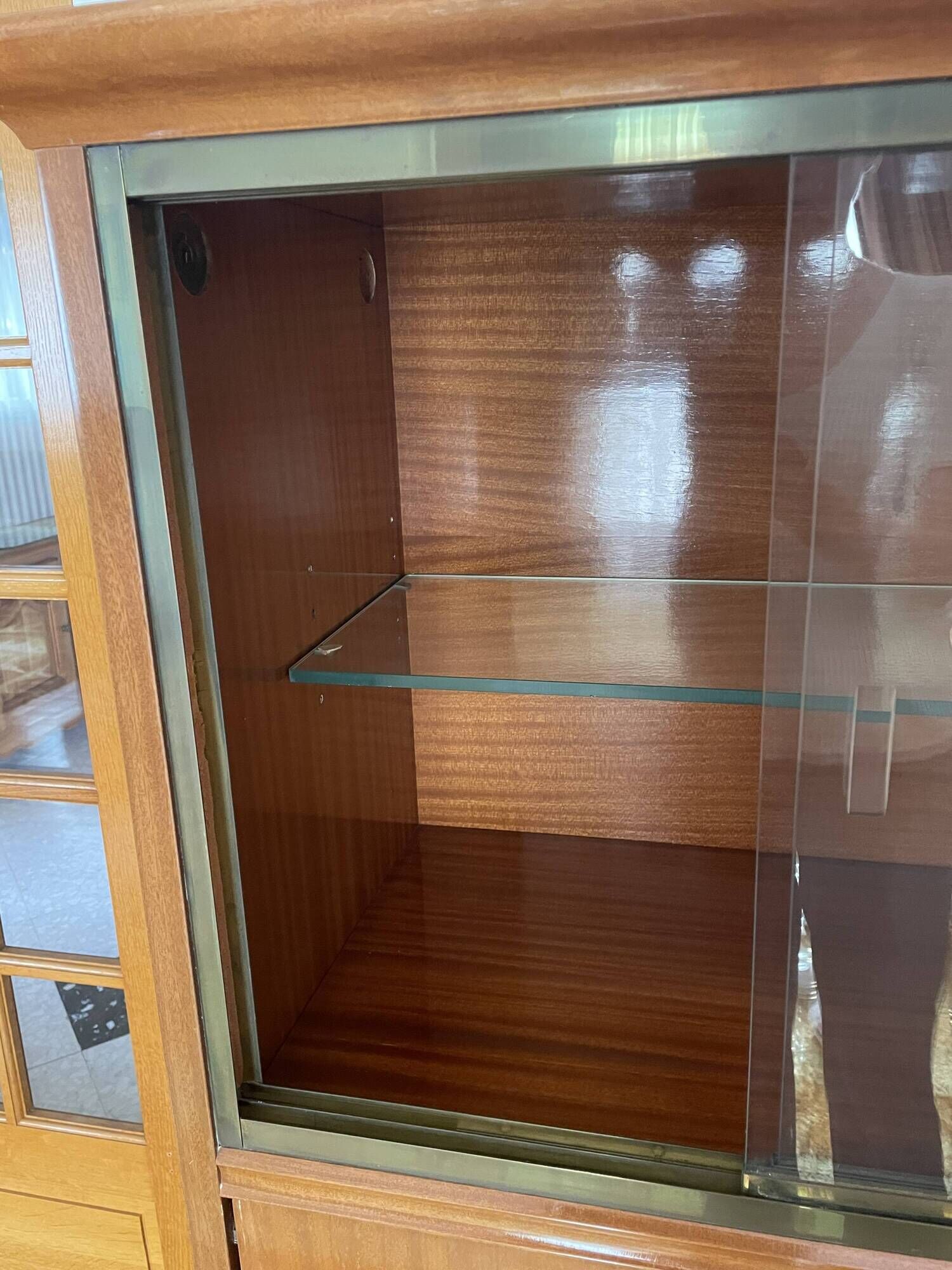 Buffet vitrine vintage bois et laiton