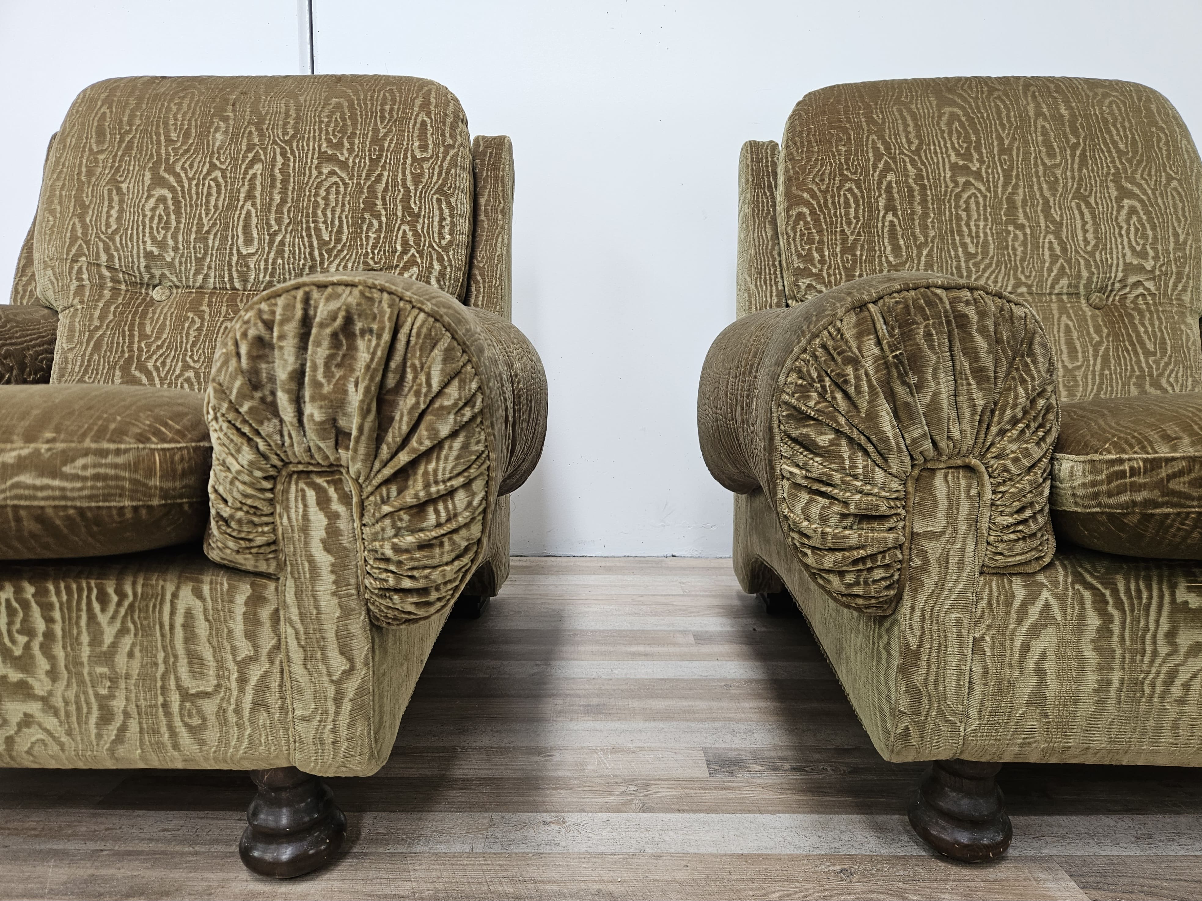 Pair of Italian armchairs from the 1970s