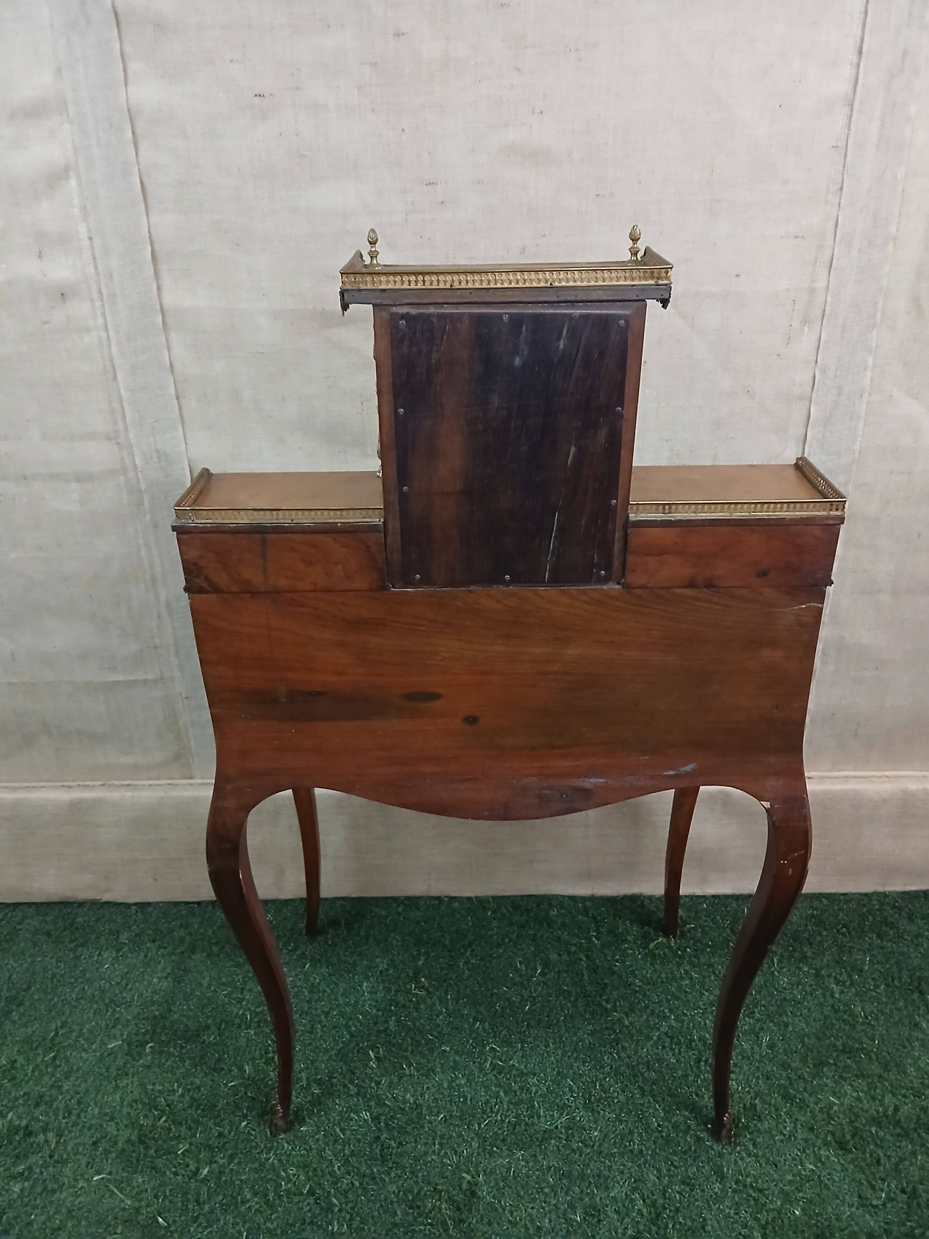 Lady secretary's office