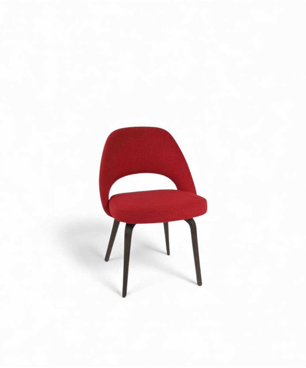 “Conference” chair by Eero Saarinen for Knoll
