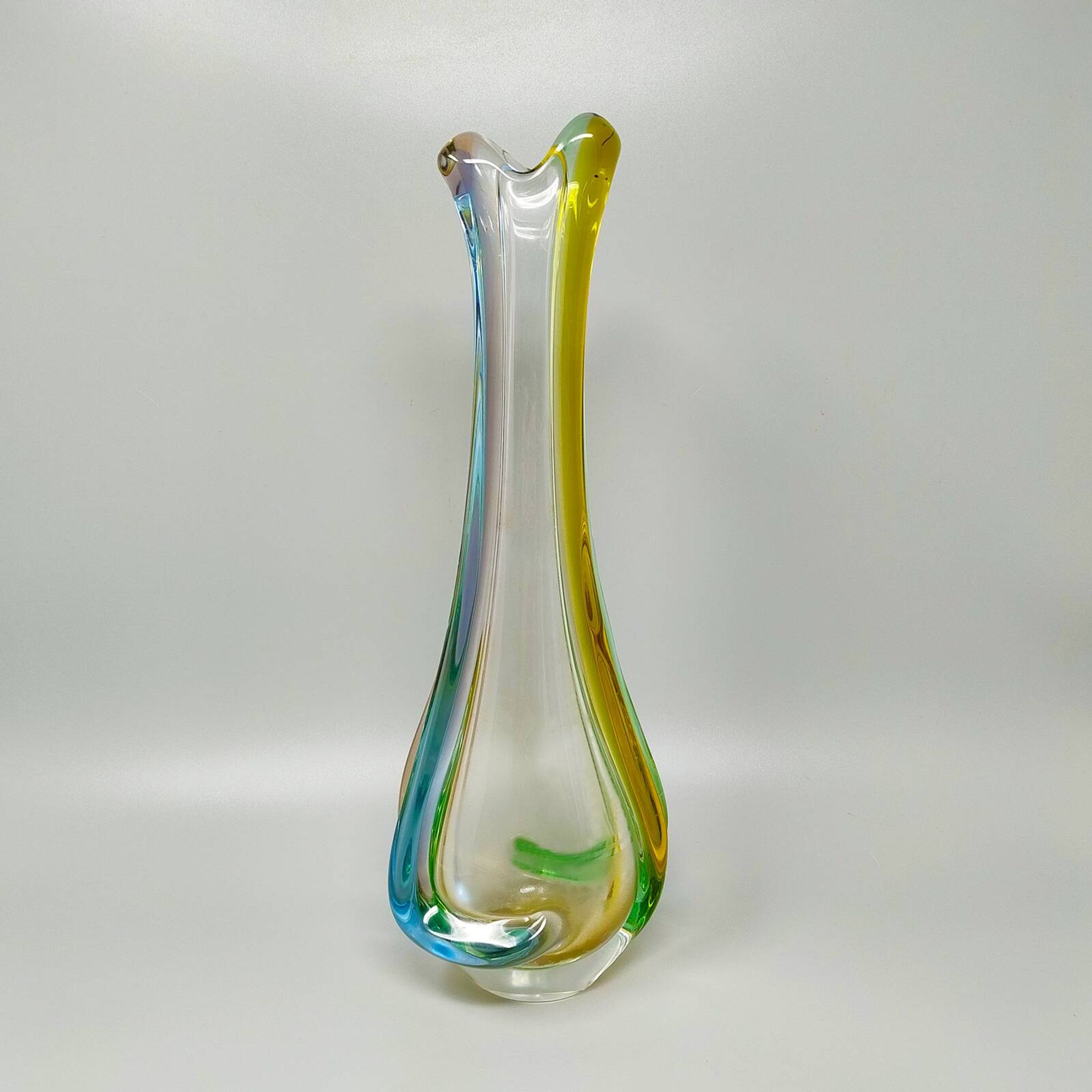 1960s Gorgeous Murano Vase By Flavio Poli. Made in Italy