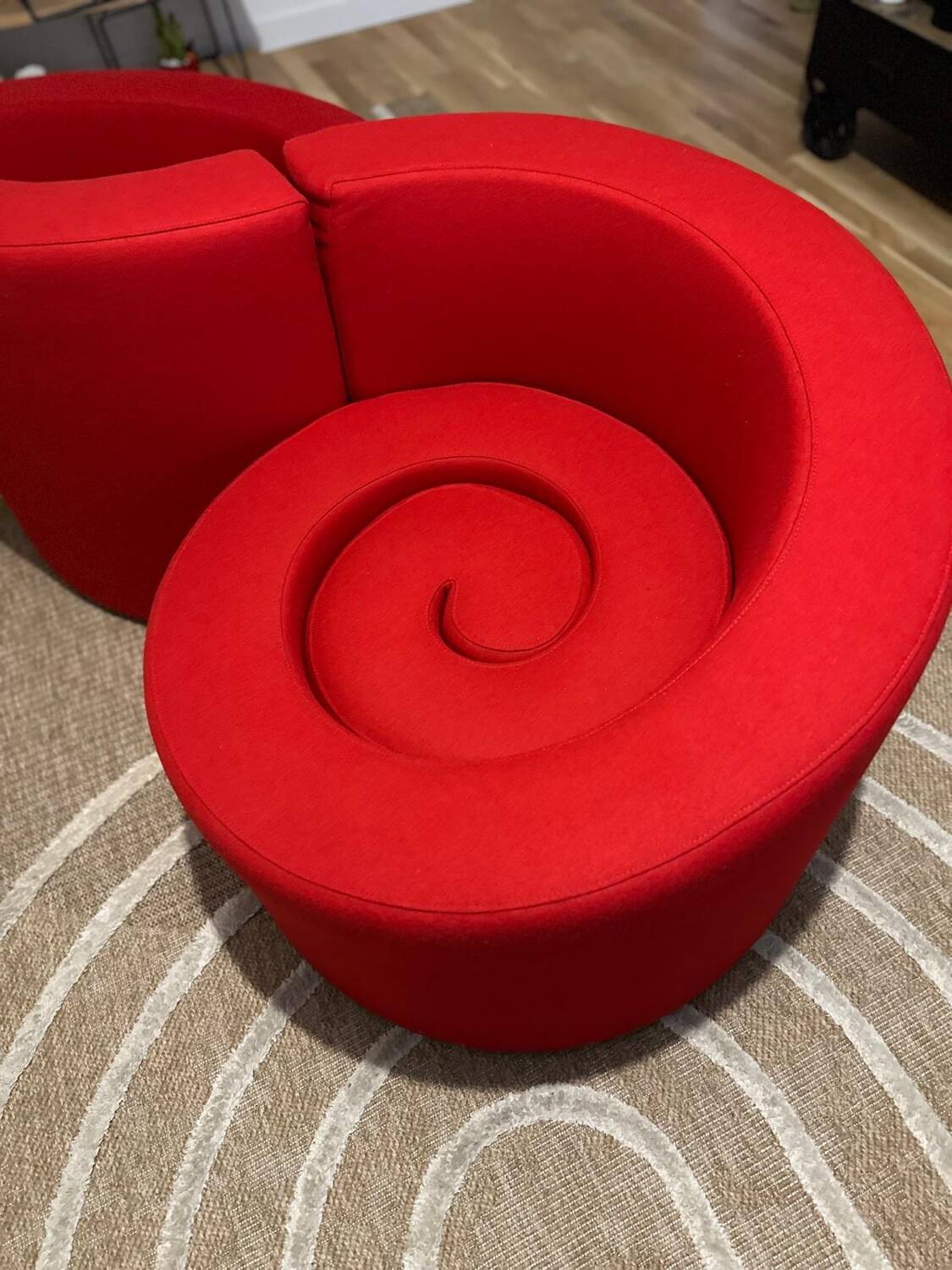 Paires de fauteuils toi et moi par Michael Kruijne