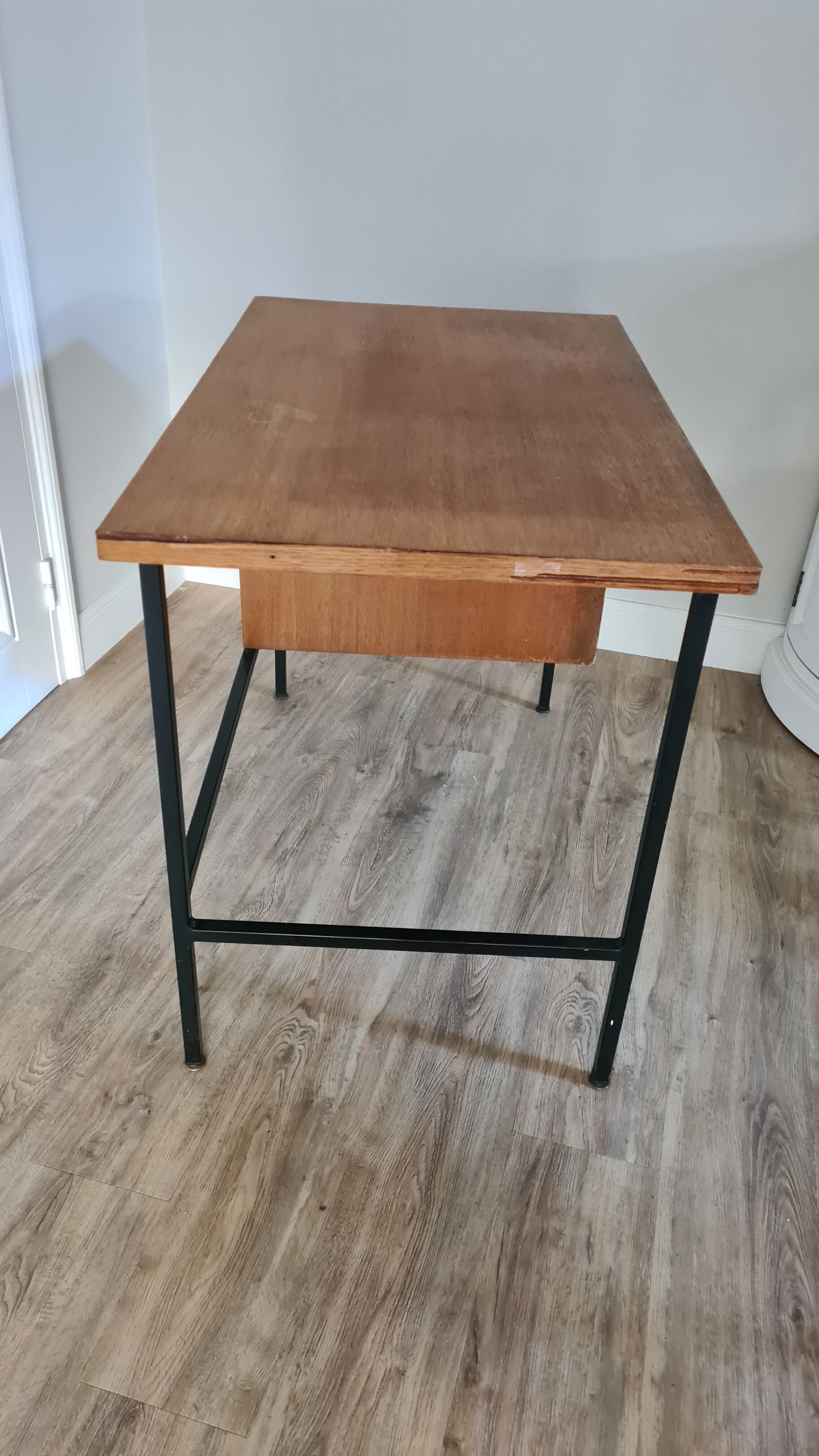 Old wood and metal desk 3 drawers 50s