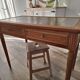Extendable desk in solid wood in Louis XVI style
