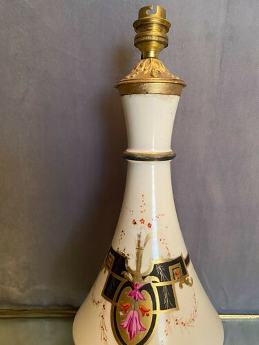 Large lamp in porcelain Vieux Paris polychrome and gold on bronze frame nineteenth century