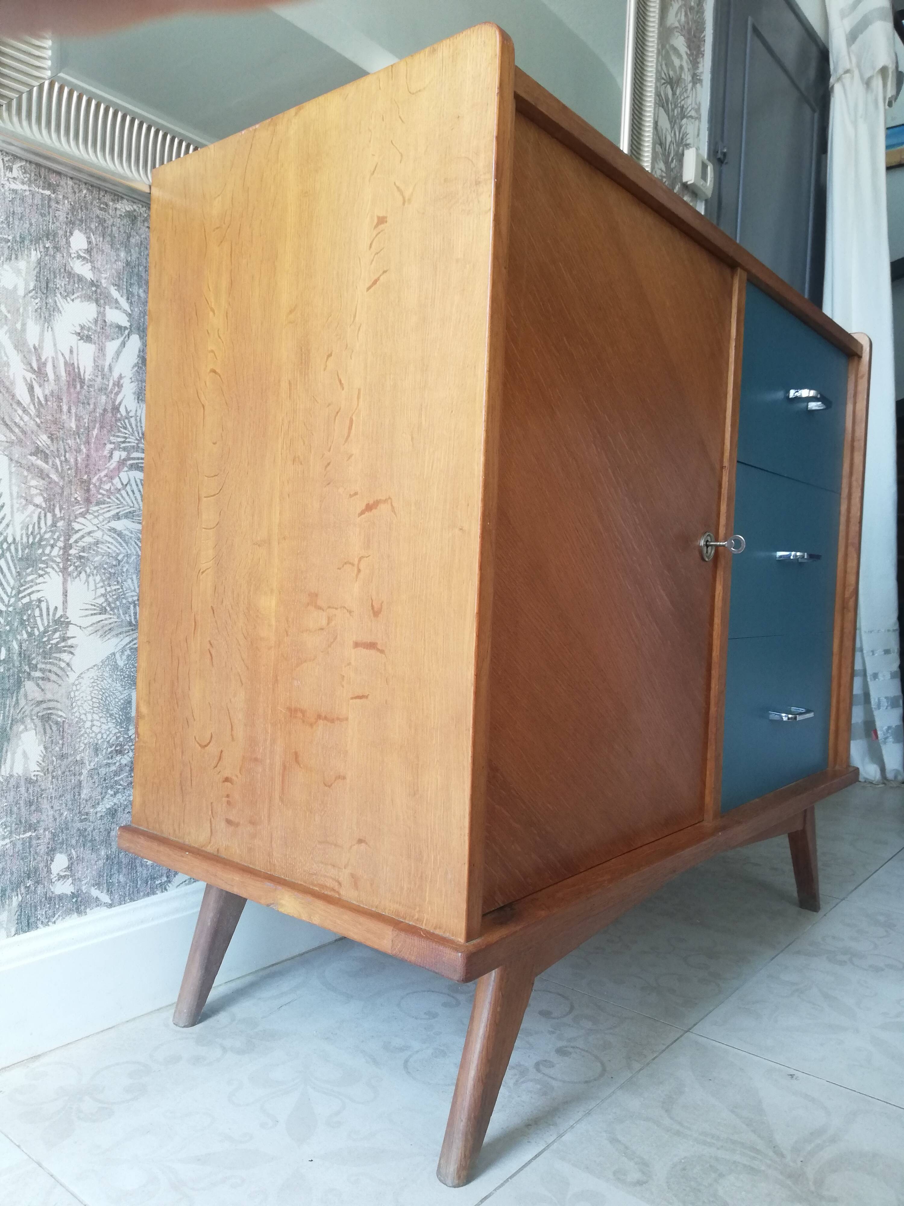 Bahut ou commode chêne années 50