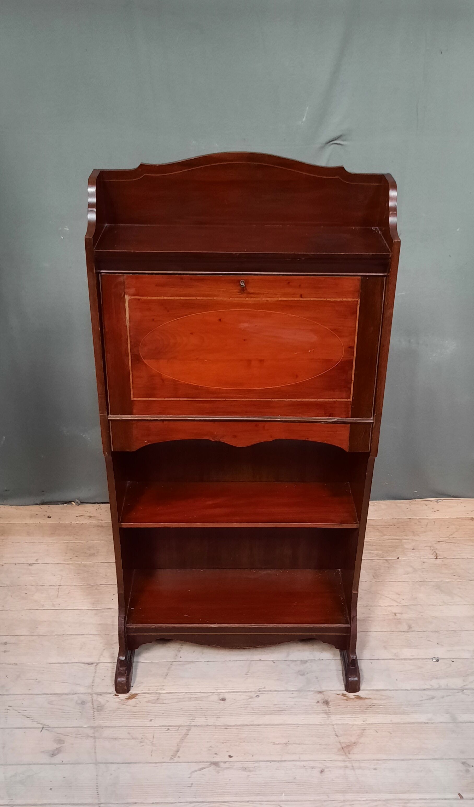Secretaire "Bonheur du jour" anglais en acajou