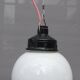 Trio suspensions globes verre opalin et bakélite