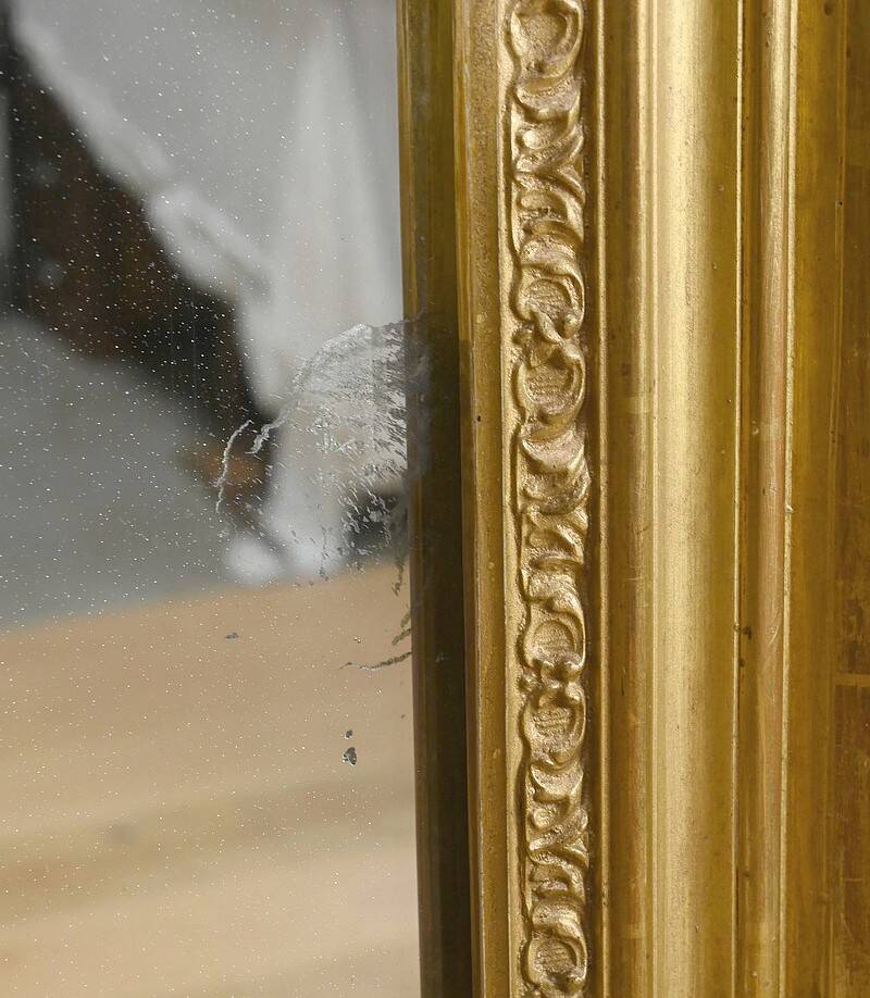 Important gilded wooden mirror, Louis XV style – first part of the 19th century