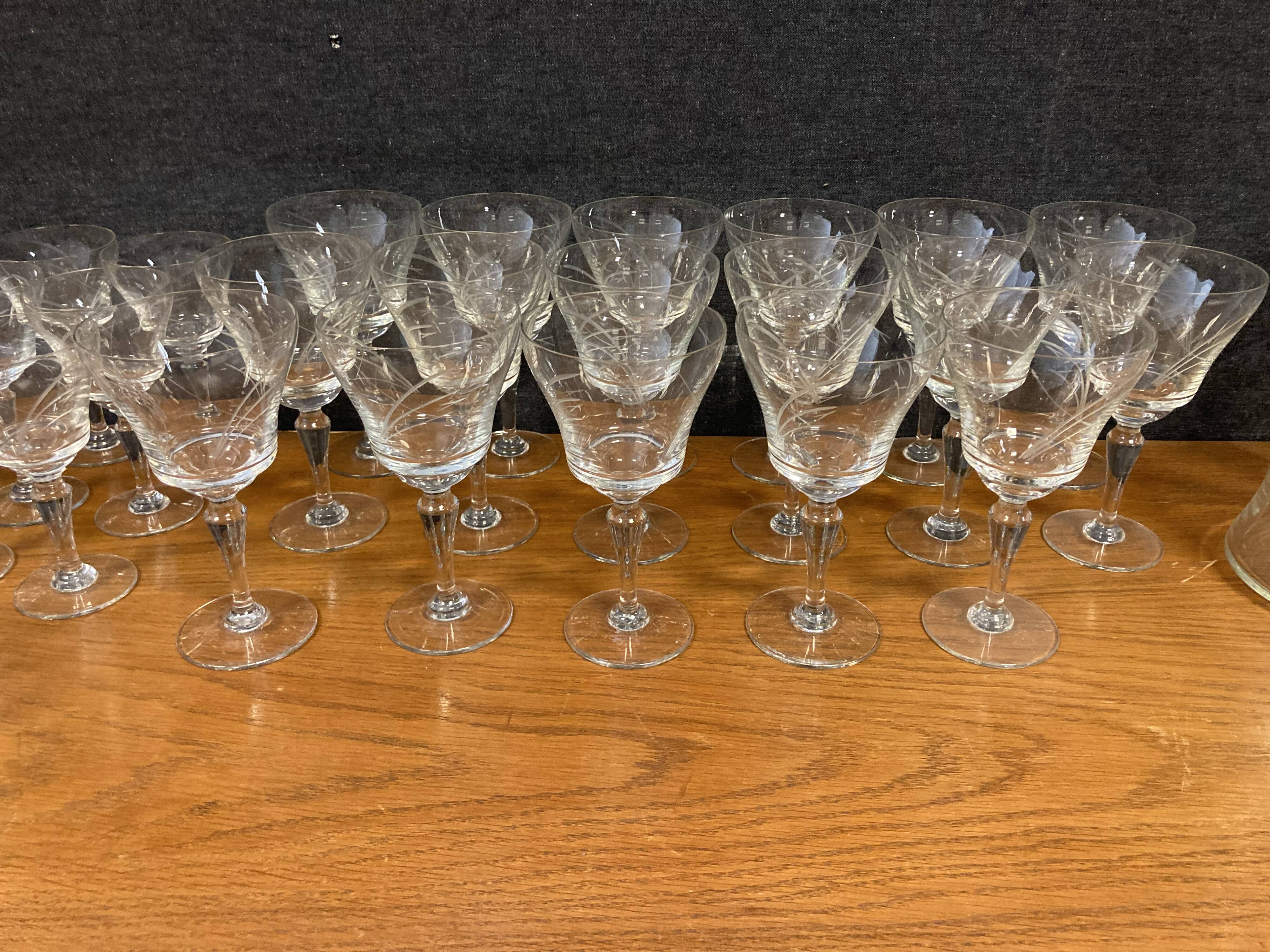 Engraved glass stemmed glass service