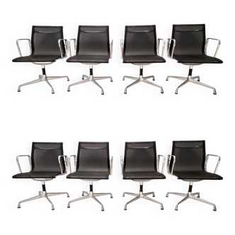 Ensemble postmoderne de chaises de bureau tournantes en nylon noir avec cadre en aluminium, Italie