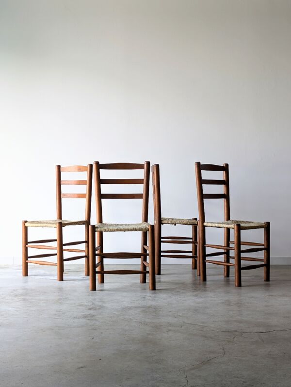 4 chaises brutalistes vintage dans le goût de Perriand, 1960 1970.