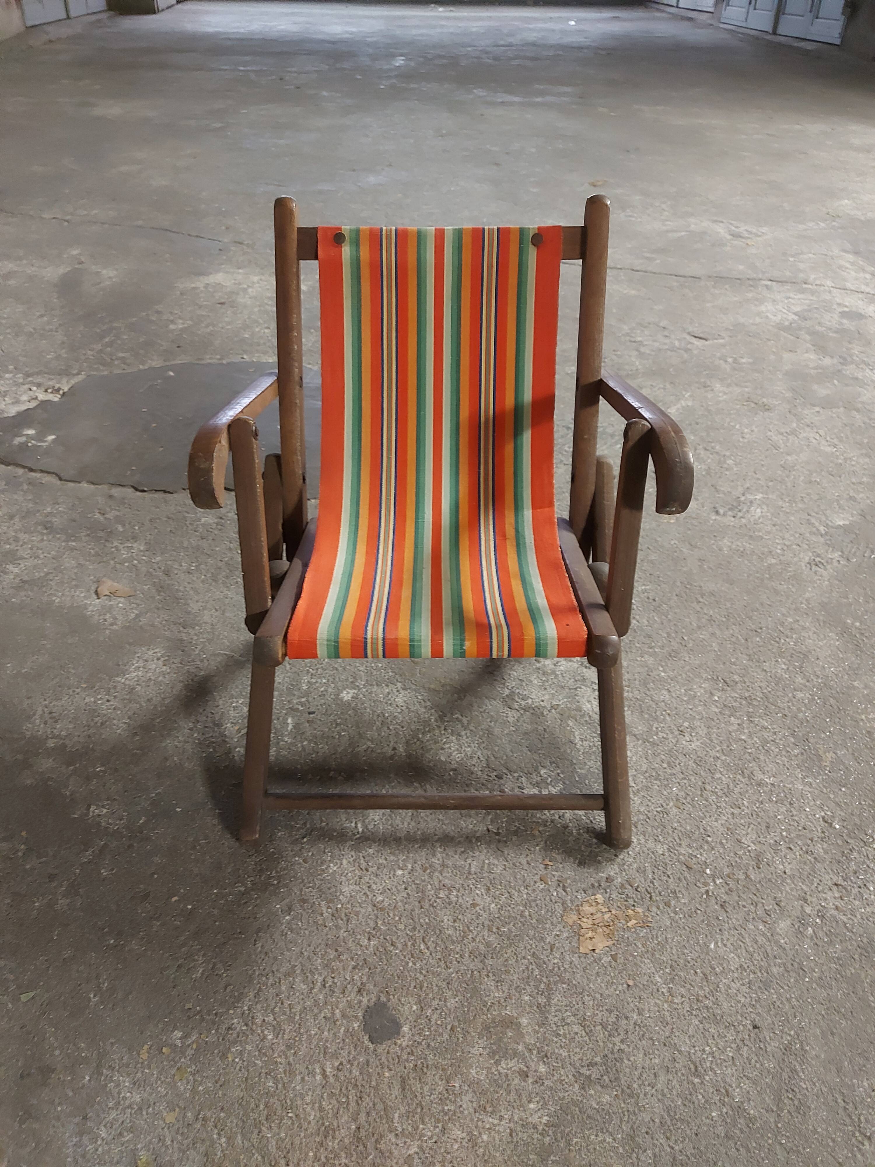 Vintage children's chaise longue