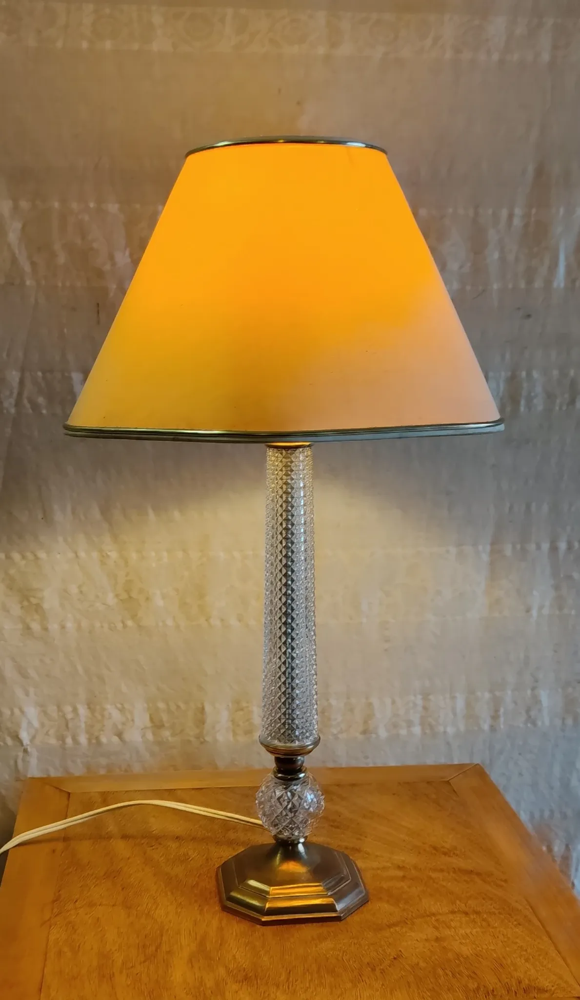 Neo-classical table lamp base in glass and gilded brass - mid 20th century