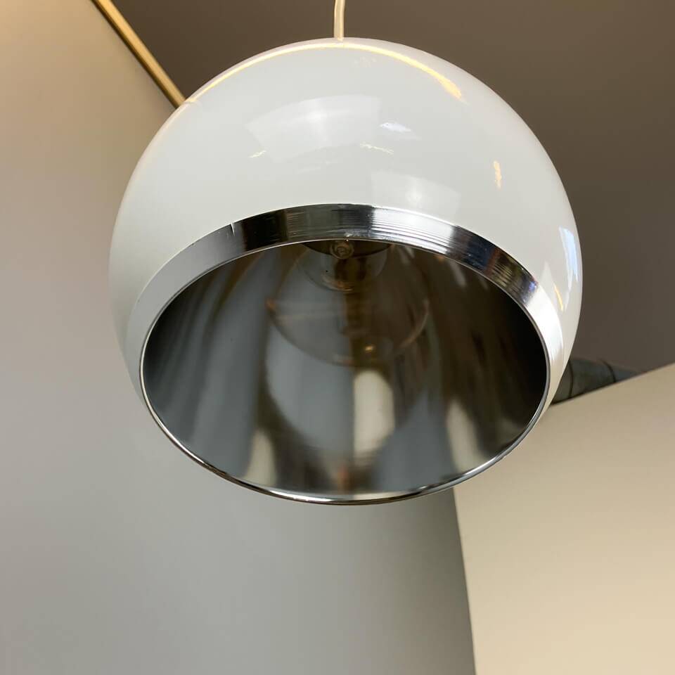 Ball light, white lacquered metal, vintage from the 70s