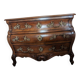 Commode galbée