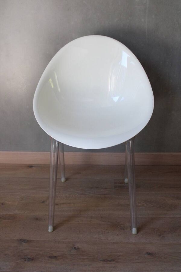 Lot de 4 chaises Mr Impossible Kartell blanche par Philippe STARCK