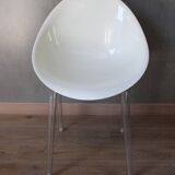Set of 4 Mr Impossible white chairs by Philippe STARCK for Kartell.