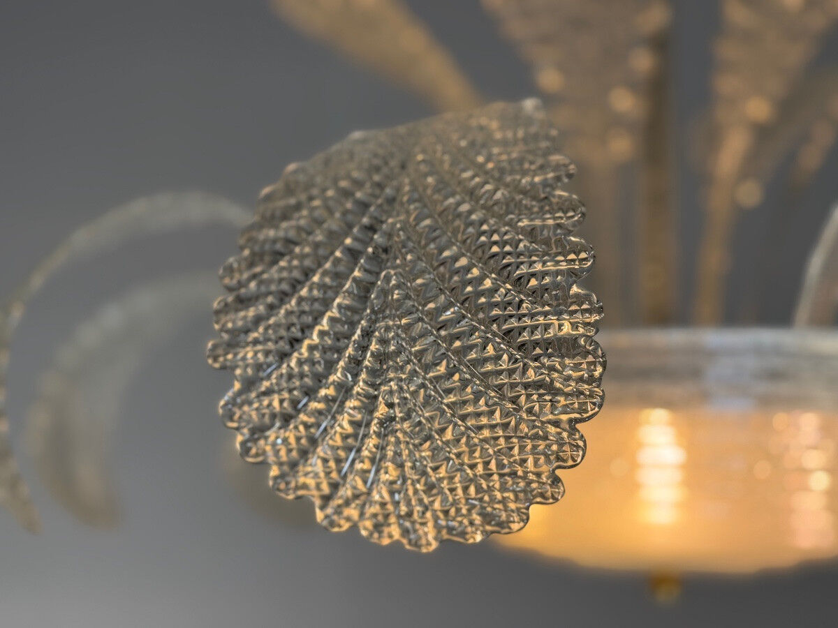 Venetian Art Deco chandelier made of Murano glass circa 1930