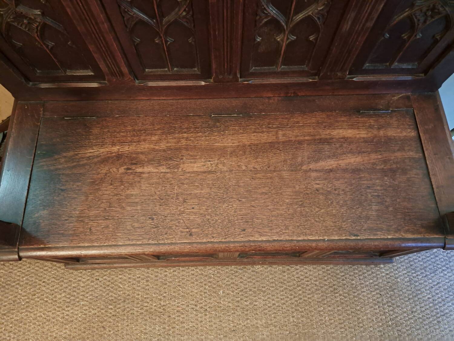 Neo-Gothic chest bench from the late 19th century