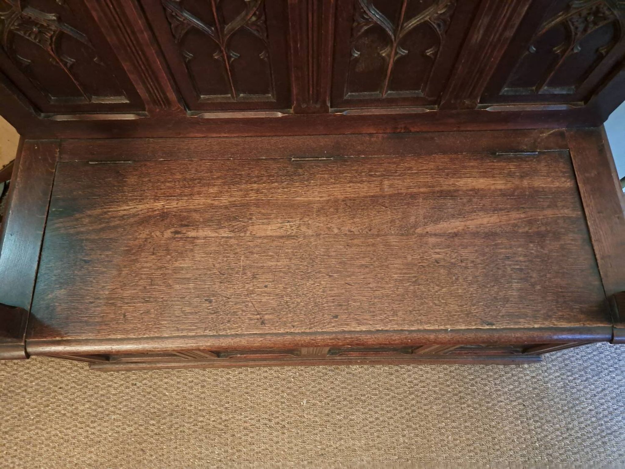 Neo-Gothic chest bench from the late 19th century