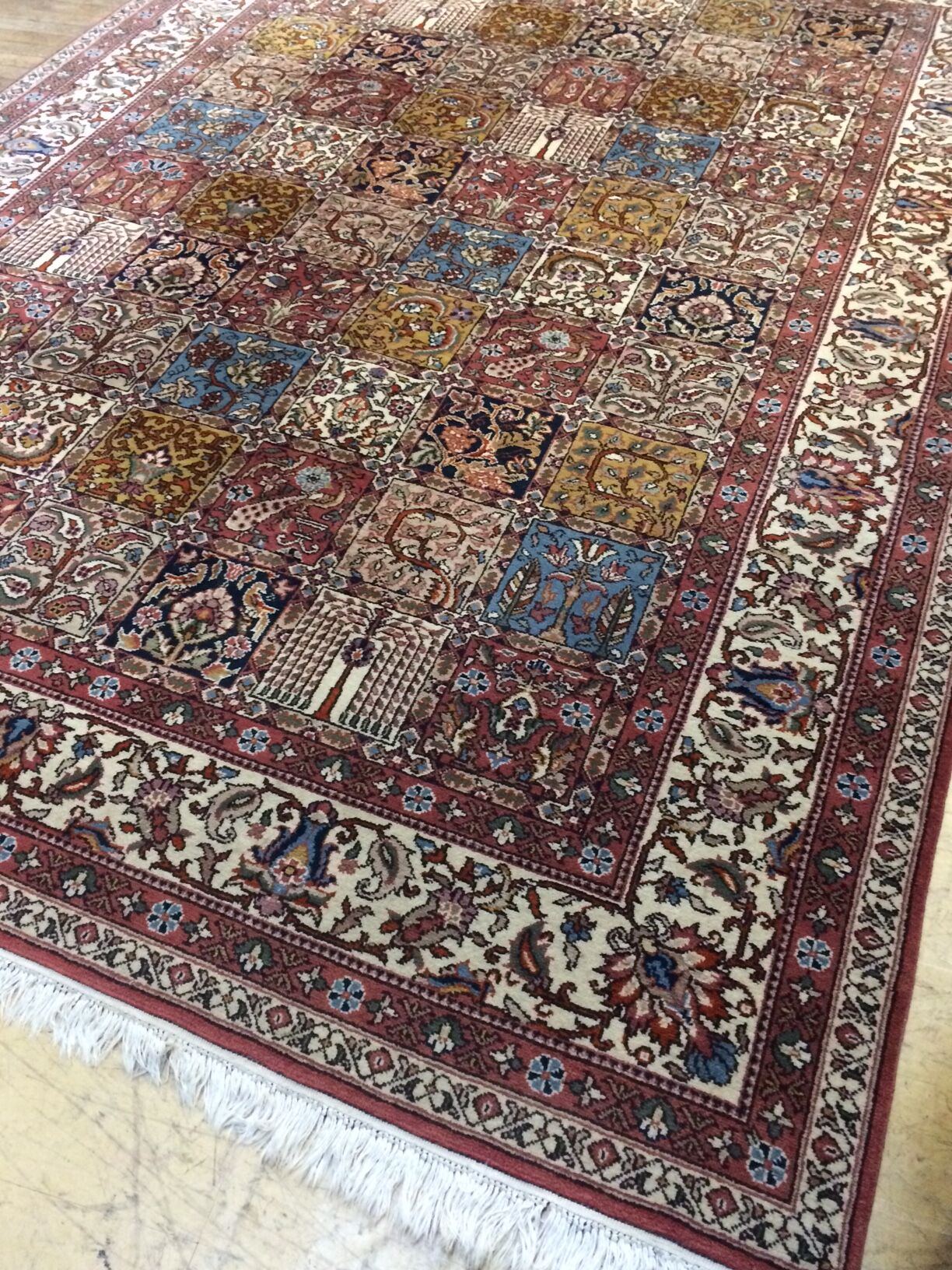 Persian rug 320 x 230 cm