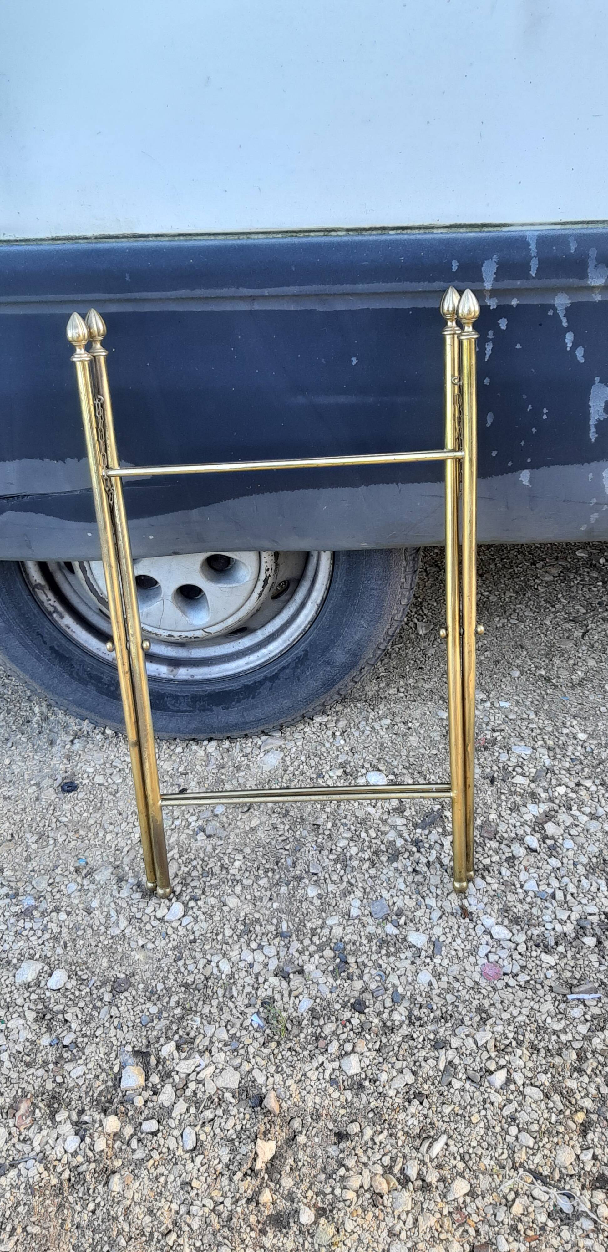 Dessert table vintage golden metal