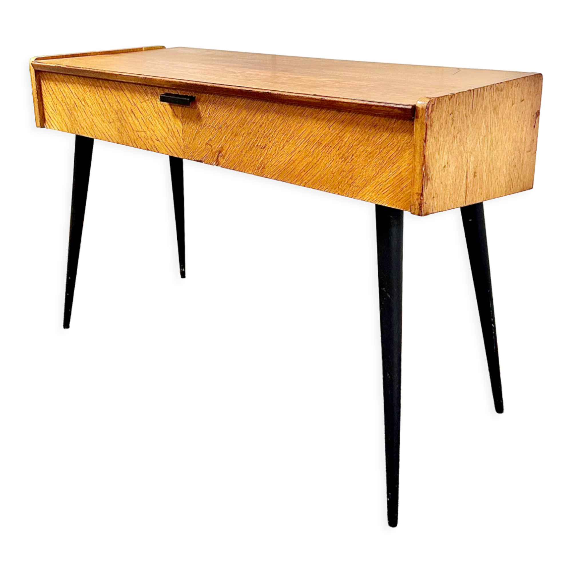 Scandinavian console