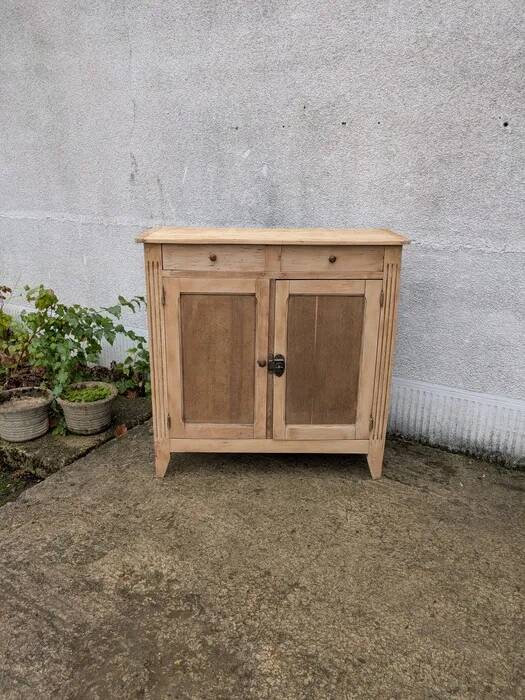 Buffet parisien en bois naturel