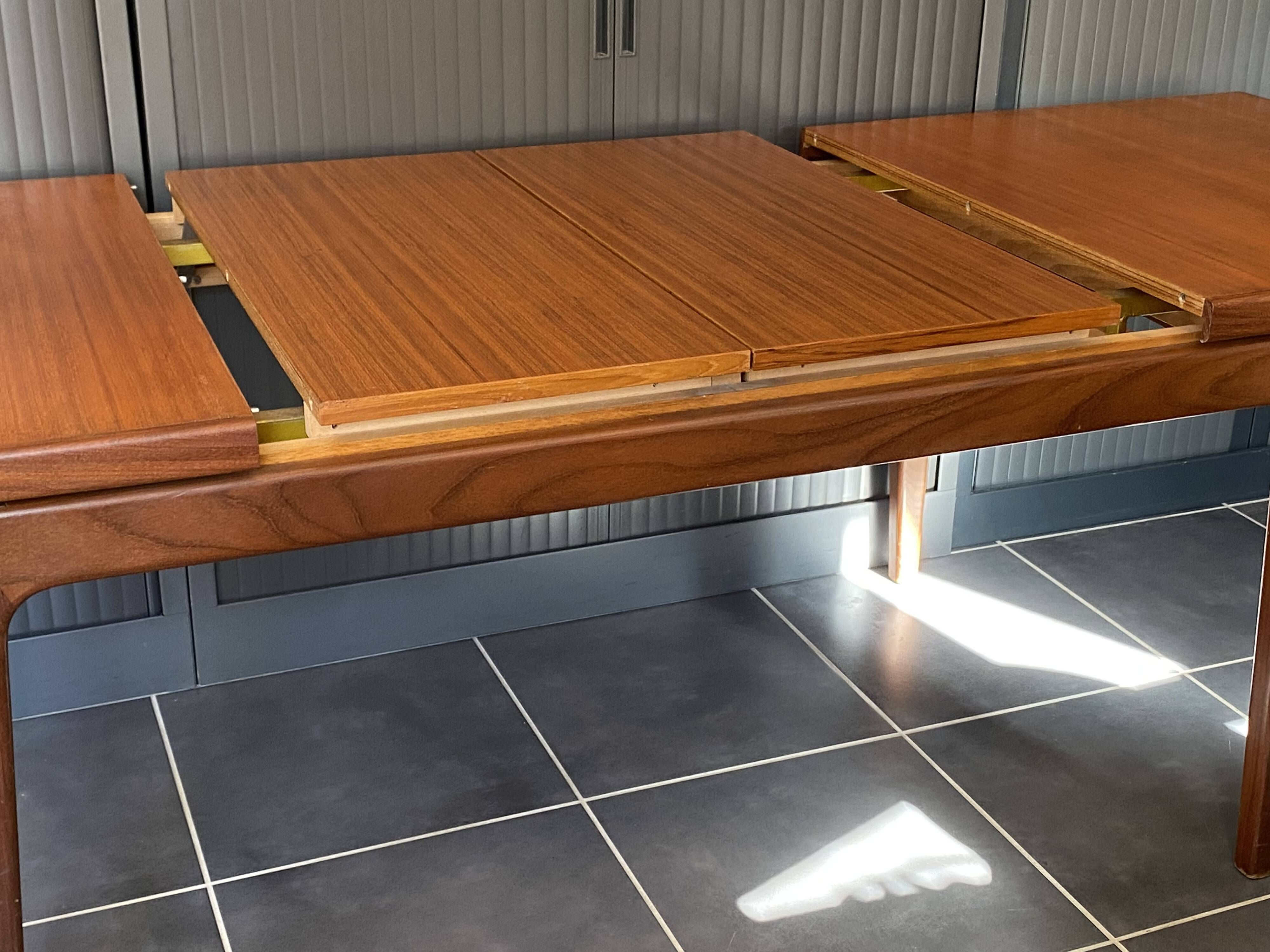 Table extensible scandinave en teck 150/225x86cm vintage an60