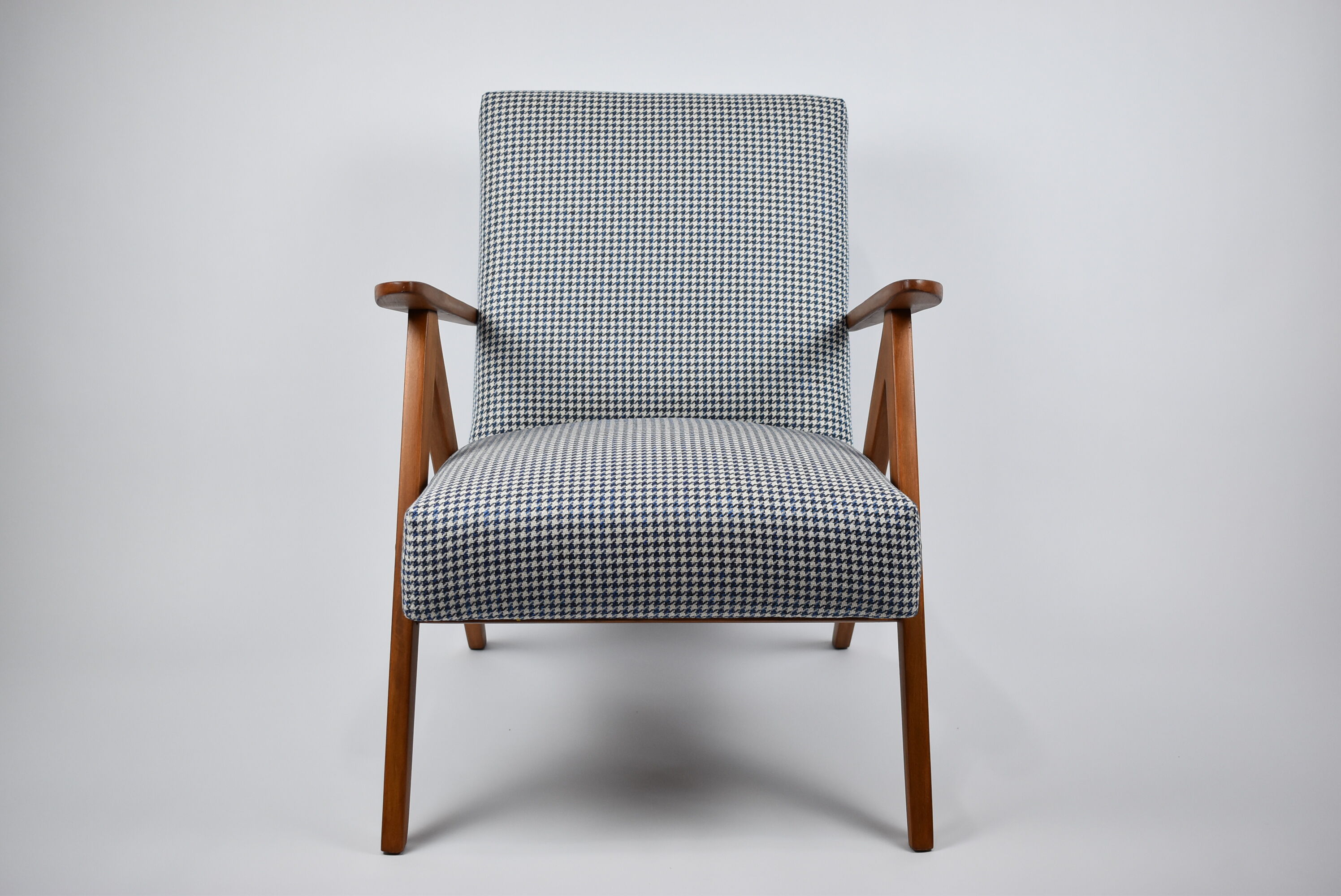 Vintage original armchair 60s, VAR edition, fully restored, poule fabric, stylish