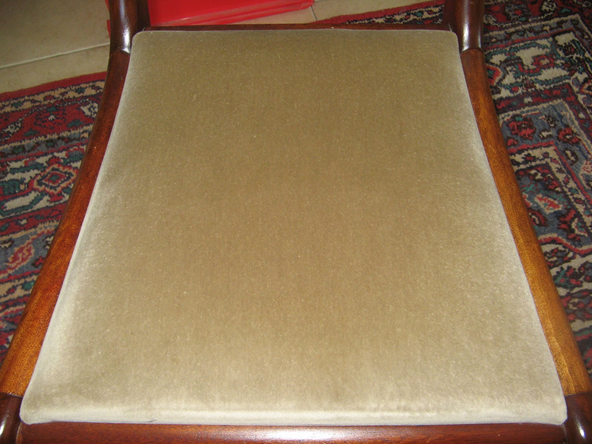 English style chair