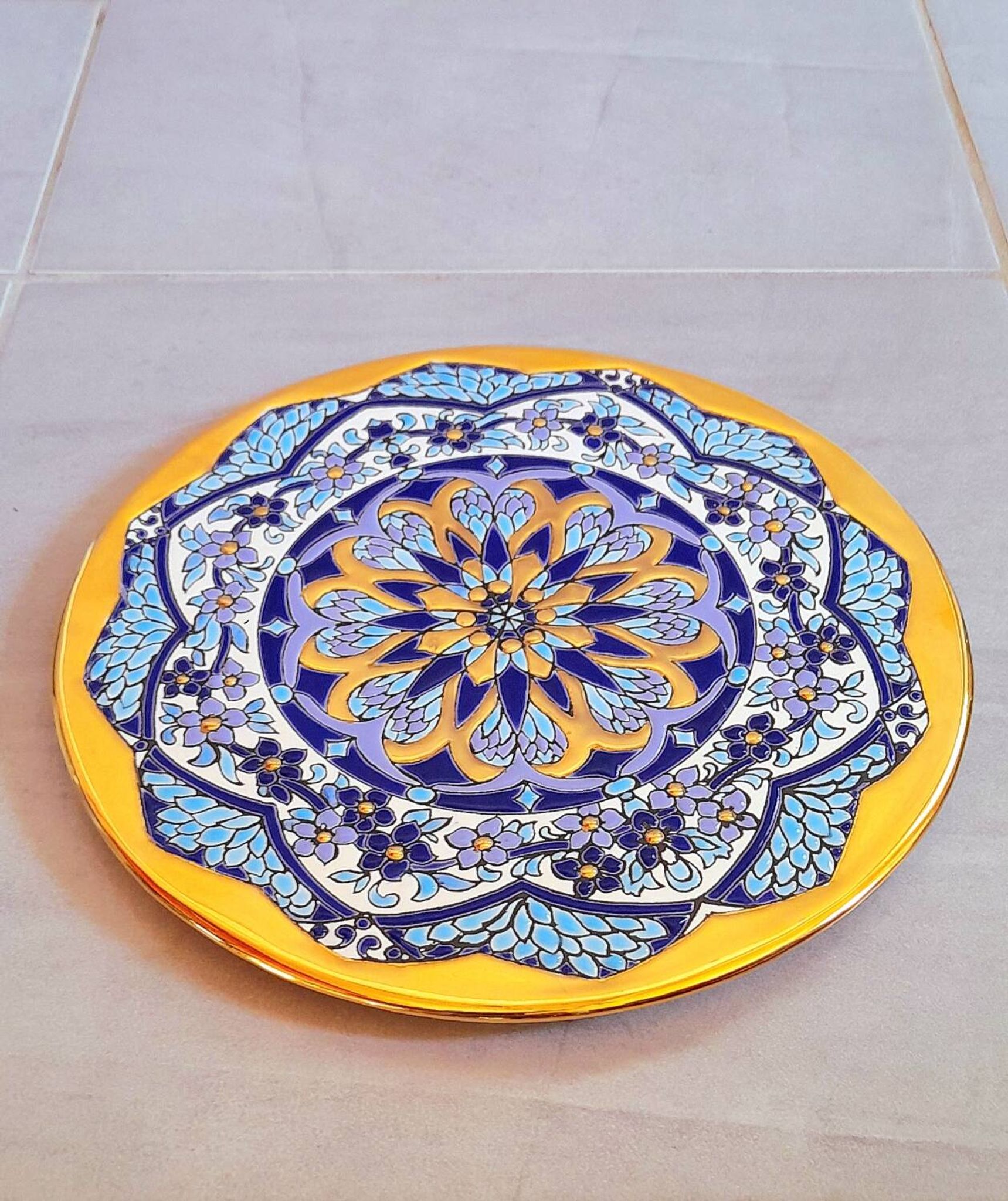 Cearco trivet gilded with fine gold