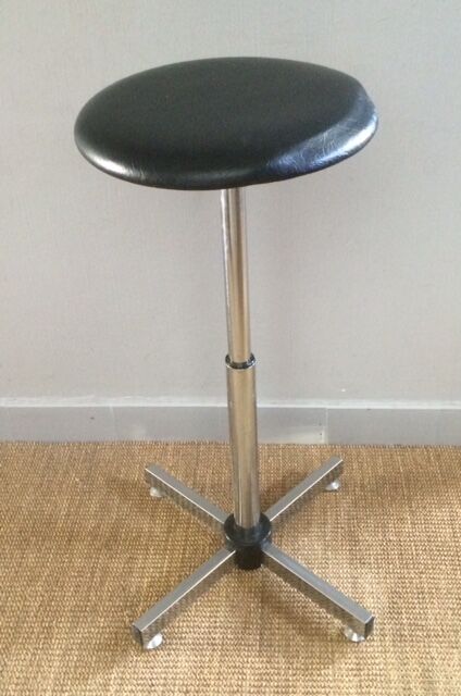 Telescopic 70's stool