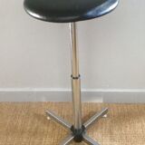 Telescopic 70's stool