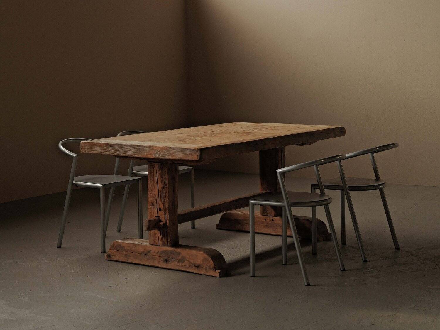 Solid pine dining table – Handcrafted, around 1970