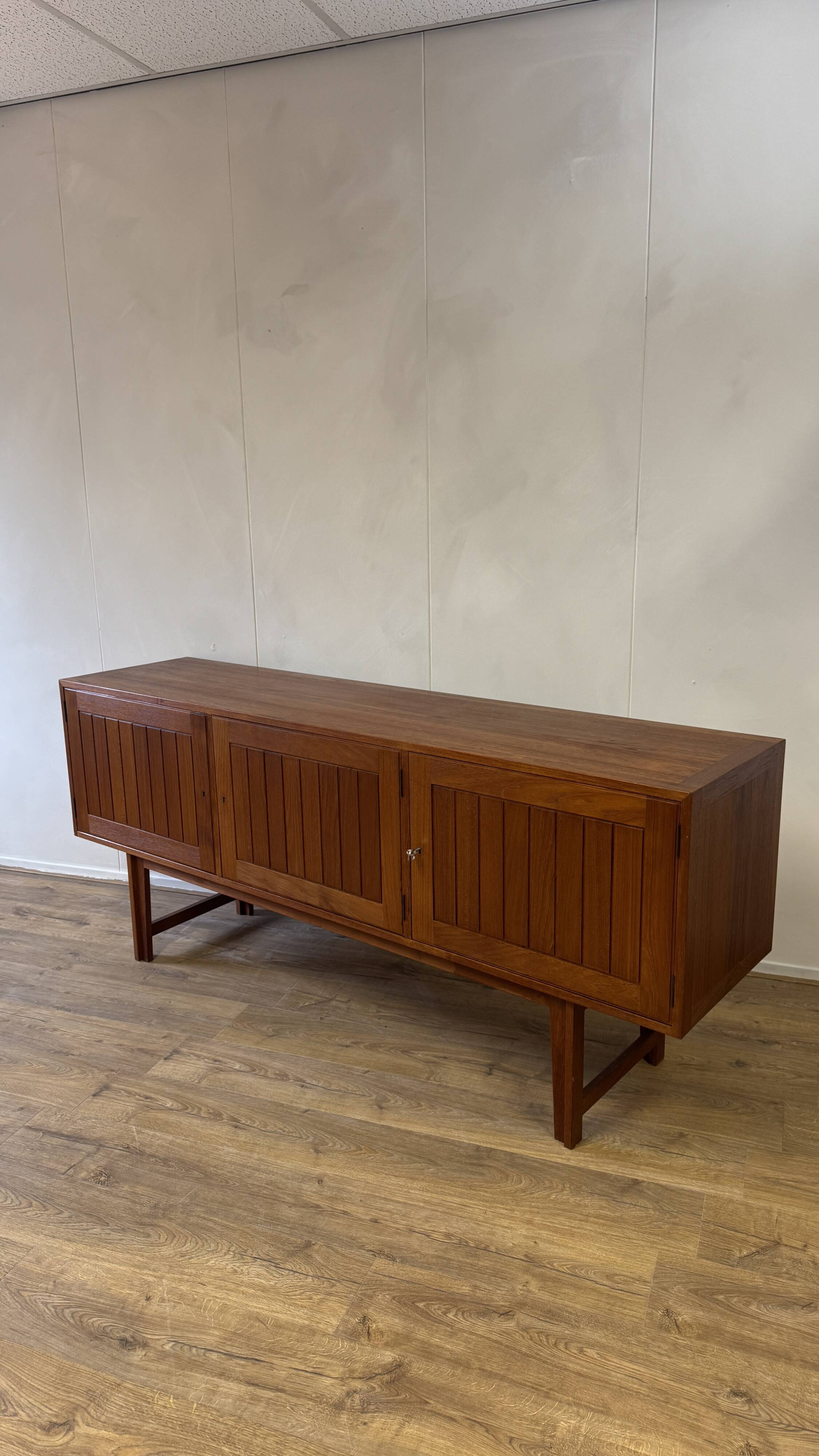 Vamo Sonderberg lowboard dressoir