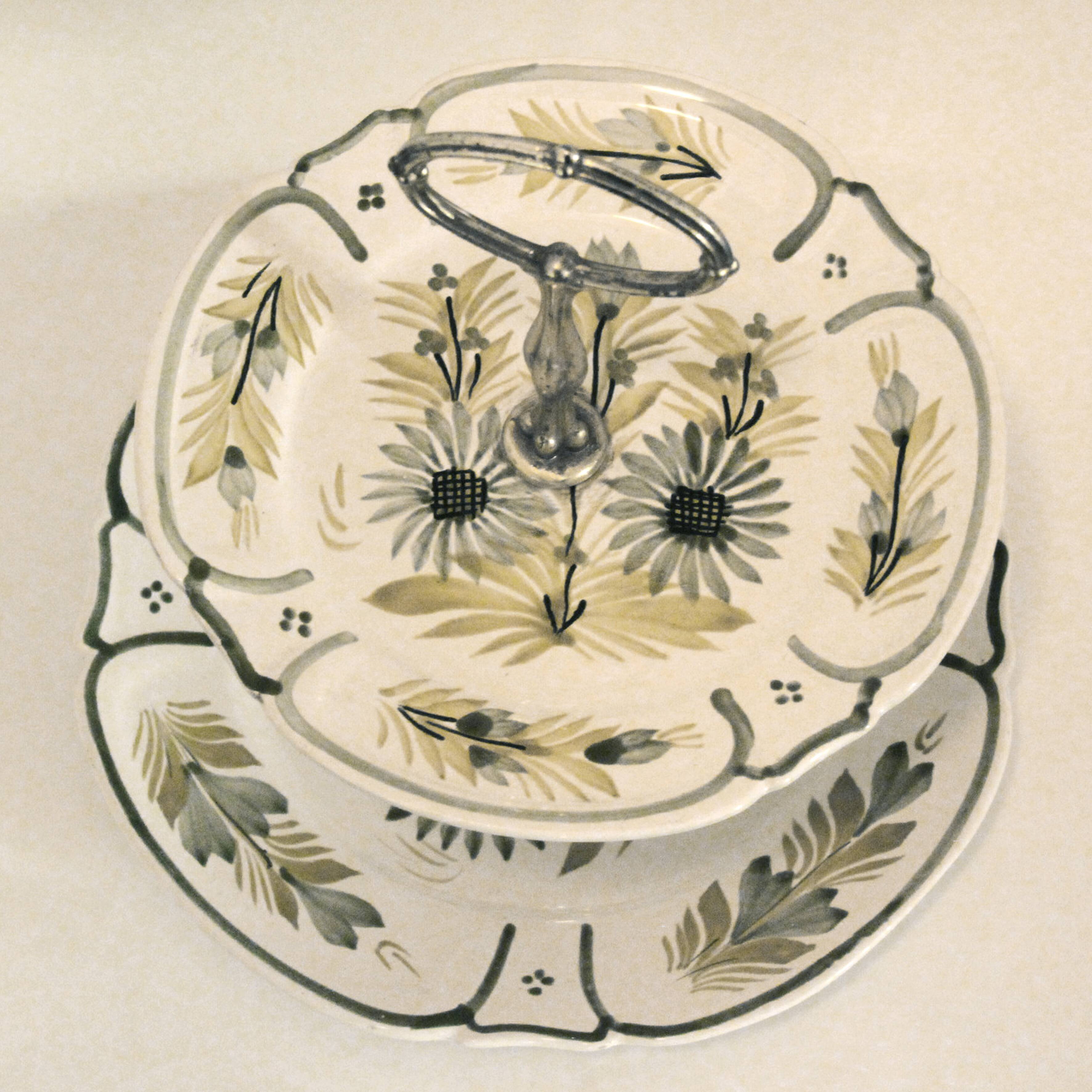 Two floors tray Henriot Quimper