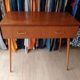 Enfilade with compass feet