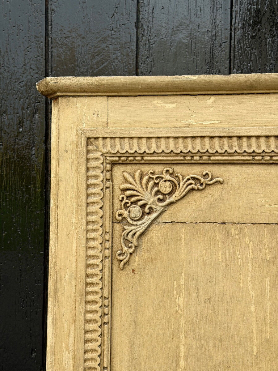 Directoire mirror or overmantel, stuccoed and painted wood, early 19th century.