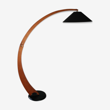 Curvated mahogany floor lamp