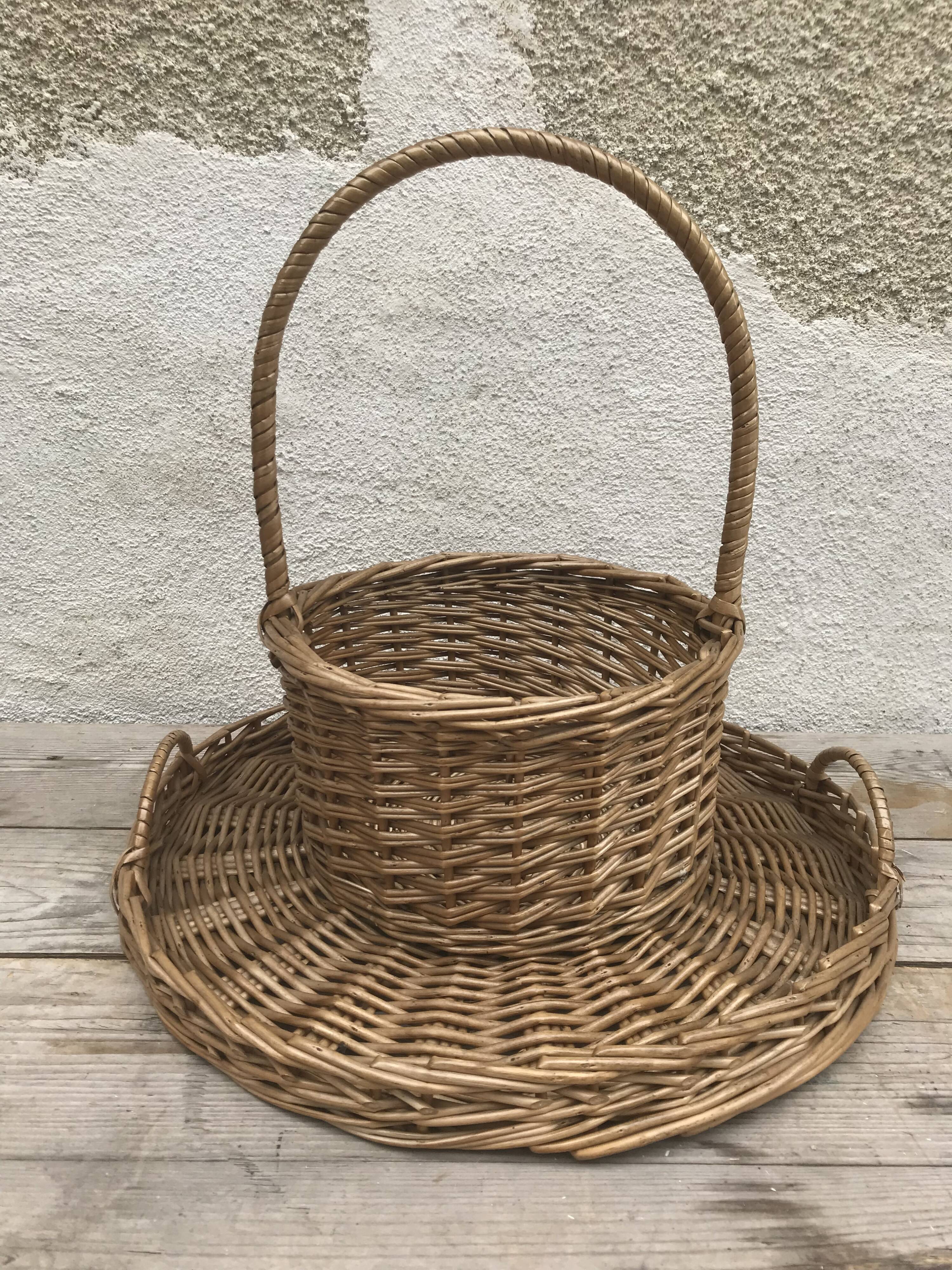Panier ancien picnic et porte bouteille en rotin