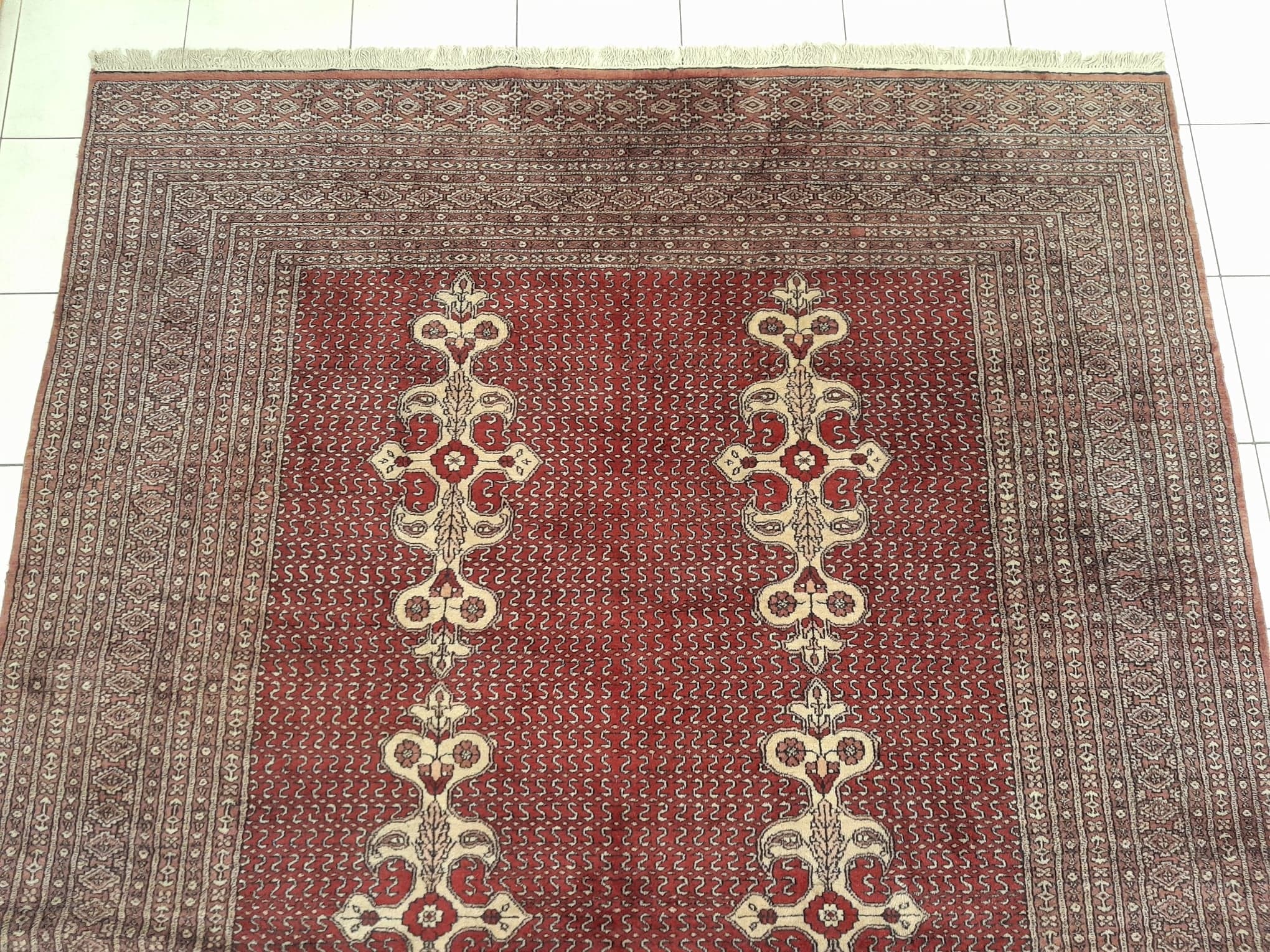 Handmade Pakistani carpet 317x216cm